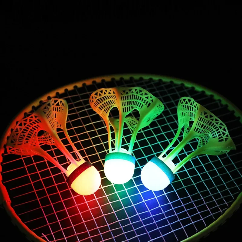 1/5 قطع من كرات الريشة الطائرة - مراجعة Badminton Outdoor وسعره